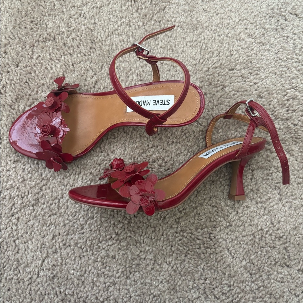 Zele Red Floral Women's Heels